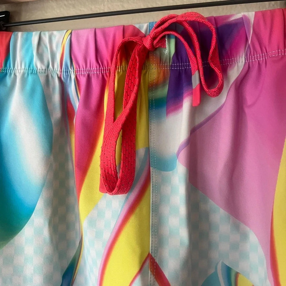 FABLETICS Pride‎ One Shorts - Picture 4 of 8